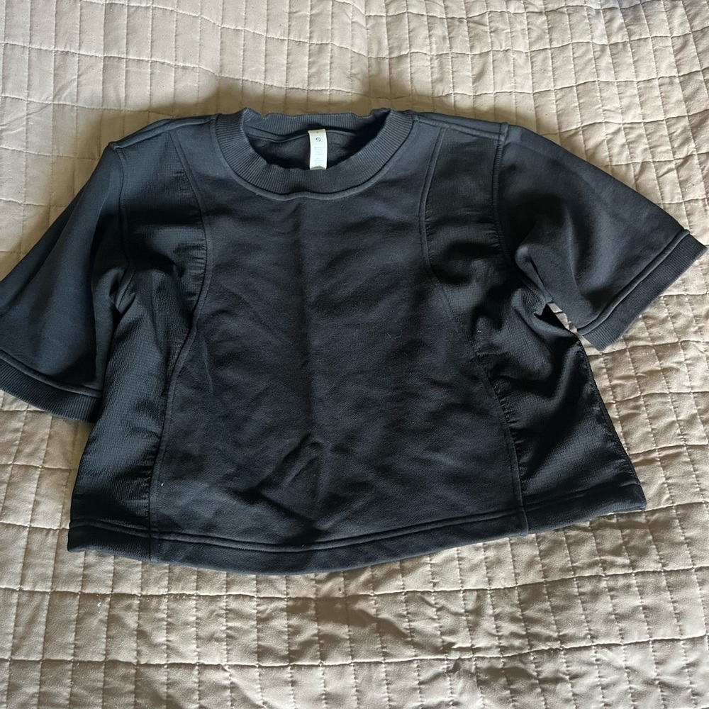 Lululemon Black Short Sleeve sweatshirt Top